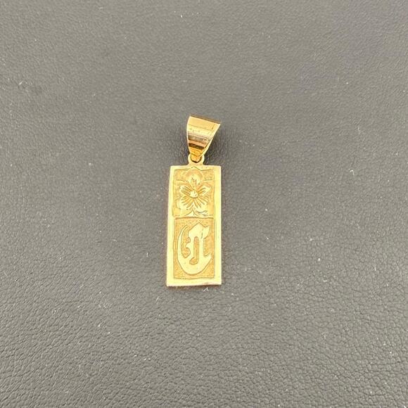 14KT Yellow Gold Single Initial Hawaiian Pendant Hand Carved Plumeria Letter T - Picture 9 of 9